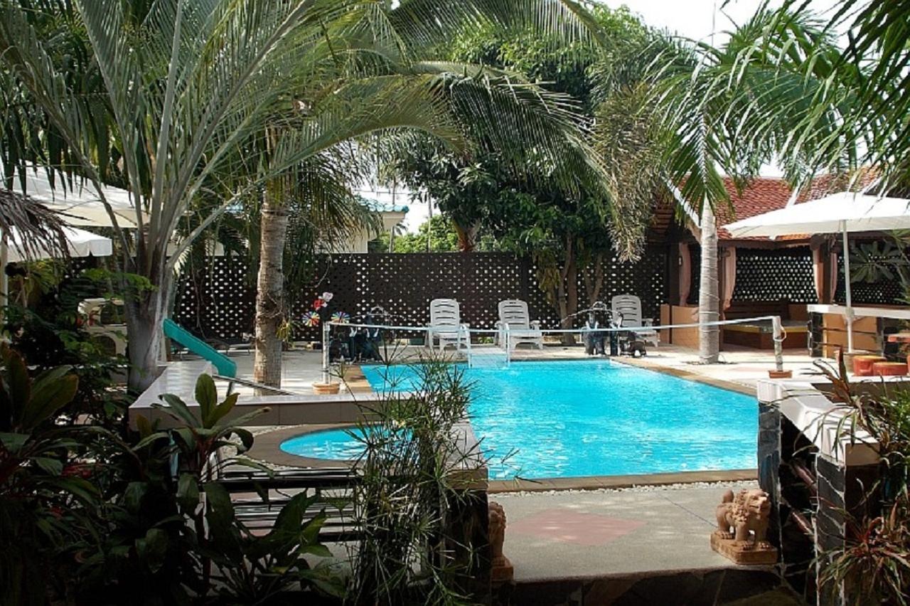Tempat peranginan Bee Nat Garden
